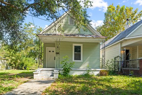 Tiny photo for 1733 Walker St. Street, Augusta, GA 30904 (MLS # 547580)