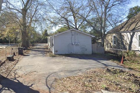 Photo of 1740 Walker Street, Augusta, GA 30904 (MLS # 555176)