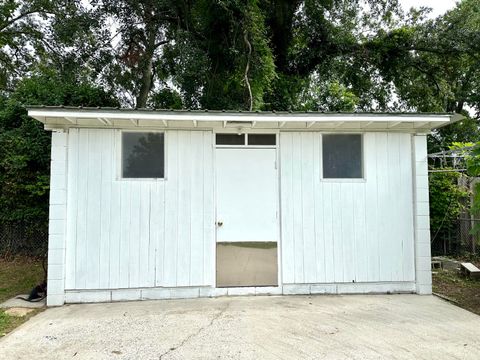 Tiny photo for 1819 Mcdowell St Street, Augusta, GA 30904 (MLS # 544926)