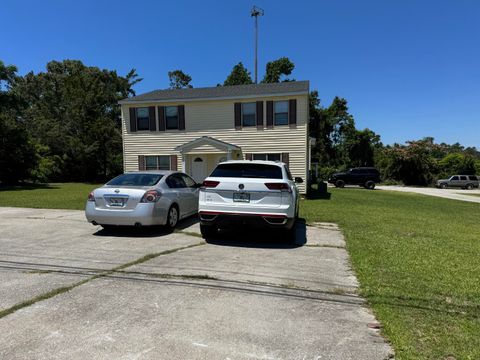 Photo of 3909 Roberts Road, Augusta, GA 30907 (MLS # 542557) Photo of 3909 Roberts Road, Augusta, GA 30907 (MLS # 542557)