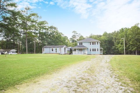 Tiny photo for 1085 Lake Dr. Dr, Lincolnton, GA 30817 (MLS # 547303)