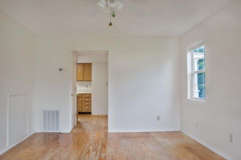 Tiny photo for 1085 Lake Dr. Dr, Lincolnton, GA 30817 (MLS # 547303)