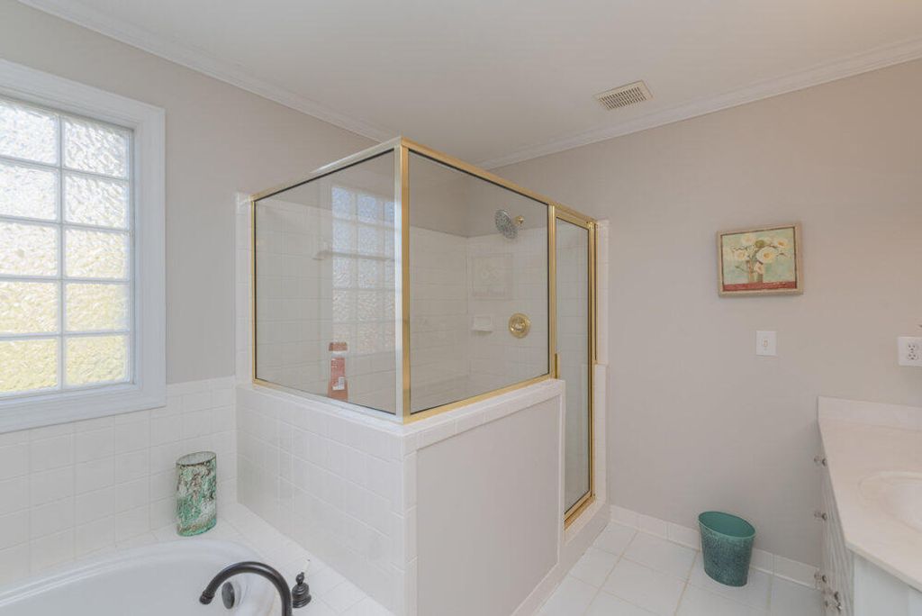 listing image 54