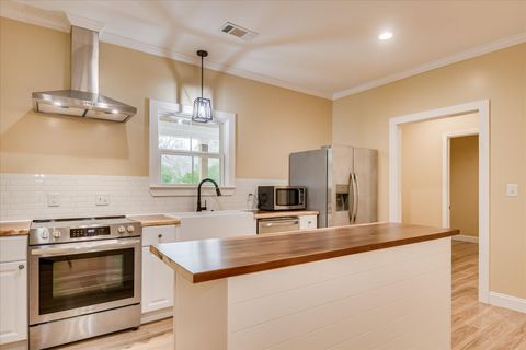 Tiny photo for 900 County Line Road, Harlem, GA 30814 (MLS # 550286)