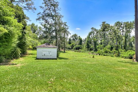 Tiny photo for 420 Columbia Road, Edgefield, SC 29824 (MLS # 537921)