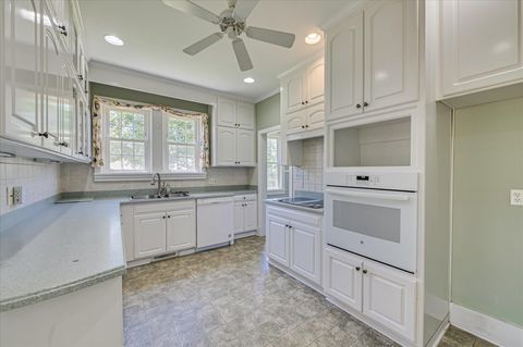 Tiny photo for 420 Columbia Road, Edgefield, SC 29824 (MLS # 537921)