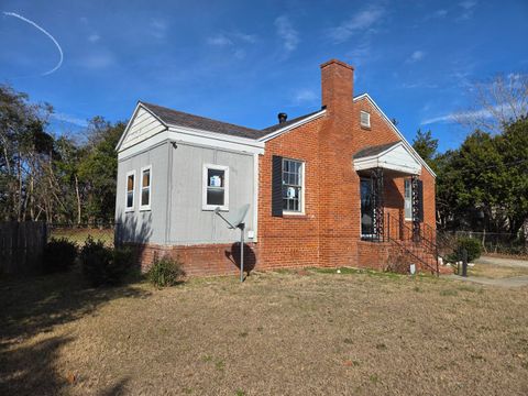 Tiny photo for 717 Tucker Avenue, Waynesboro, GA 30830 (MLS # 551649)