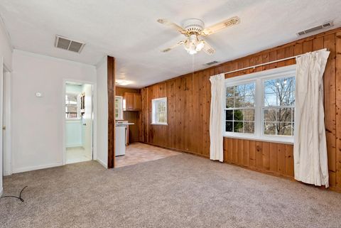 Tiny photo for 303 Jennys Cove Road, Cleveland, GA 30528 (MLS # 550973)
