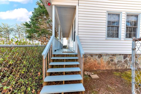 Tiny photo for 303 Jennys Cove Road, Cleveland, GA 30528 (MLS # 550973)