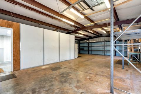 Tiny photo for 303 Jennys Cove Road, Cleveland, GA 30528 (MLS # 550973)