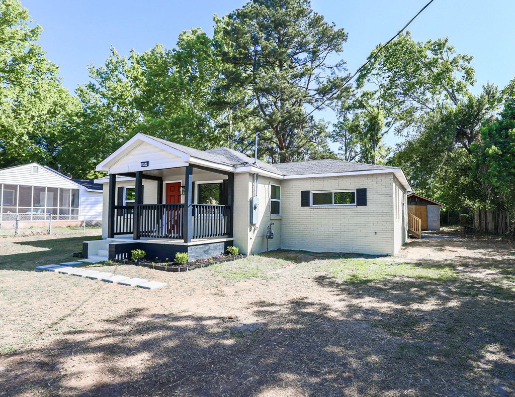 Photo of 2154 Bayvale Road, Augusta, GA 30909 (MLS # 554760)