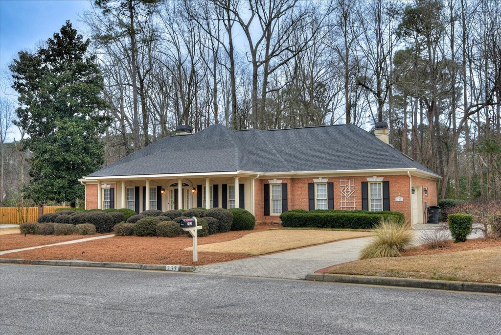 Photo of 233 Kestwick Drive, Martinez, GA 30907 (MLS # 552646)