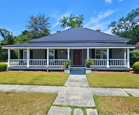 Photo of 58 Cheatham Street, Wadley, GA 30477 (MLS # 555360)