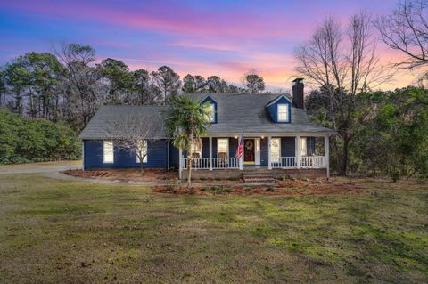 Photo of 808 Plantation Point Drive, North Augusta, SC 29860 (MLS # 551233)