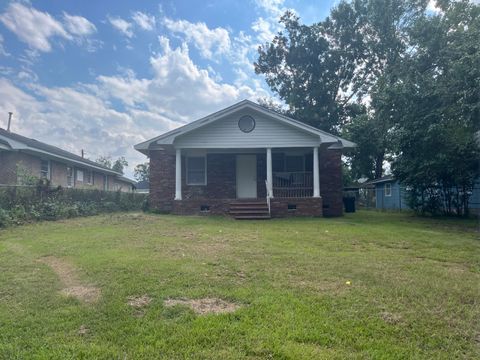 Photo of 2048 Edgar Street, Augusta, GA 30904 (MLS # 546557)