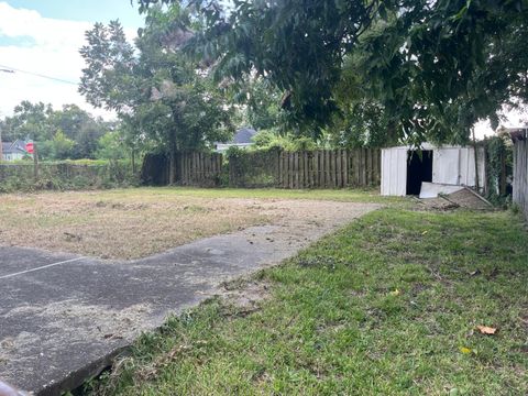 Tiny photo for 2048 Edgar Street, Augusta, GA 30904 (MLS # 546557)