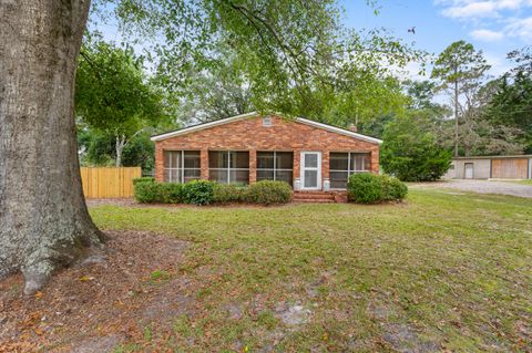 Photo of 1135 N Masonic Street, Millen, GA 30442 (MLS # 547758)
