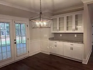 Aiken, South Carolina 29803, United States, 4 Bedrooms Bedrooms, ,3 BathroomsBathrooms,Residential,Pending,9669