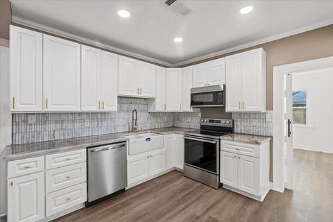 Tiny photo for 144 N Gibson Street, Warrenton, GA 30828 (MLS # 550082)