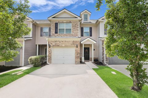 Photo of 605 Canyon Oak Loop, GA (MLS # 549219)