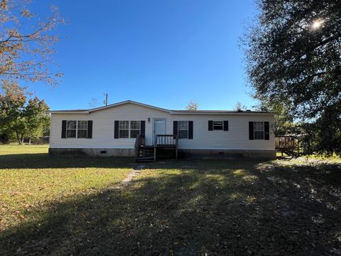 Photo of 2018 Broome Road, Hephzibah, GA 30815 (MLS # 548896)