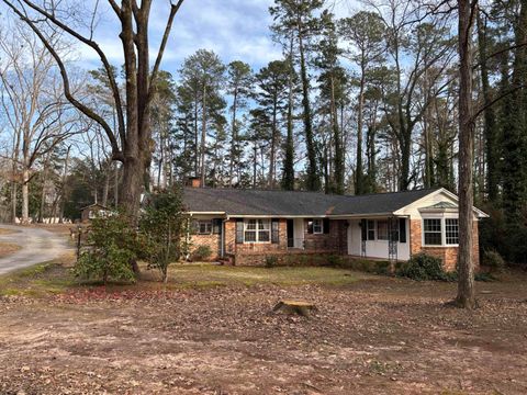 Photo of 913 Spring Street, Washington, GA 30673 (MLS # 552738)