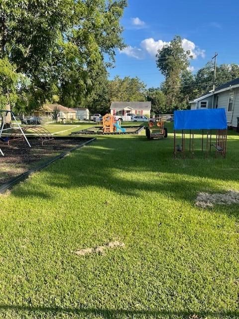 Tiny photo for 117 E 13th Street St, Waynesboro, GA 30830 (MLS # 546408)