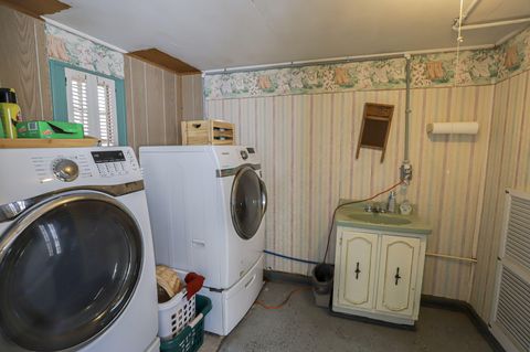 Tiny photo for 102 Ellis Street, Wrens, GA 30833 (MLS # 552477)