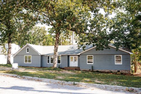 Photo of 1306 Dominica Drive, Augusta, GA 30909 (MLS # 548043)