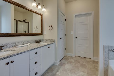 Tiny photo for 5 Orchard Circle, Edgefield, SC 29824 (MLS # 513223)