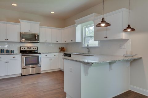 Tiny photo for 5 Orchard Circle, Edgefield, SC 29824 (MLS # 513223)