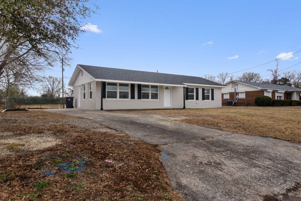 Photo of 3330 Fashion Drive, Augusta, GA 30906 (MLS # 551392)