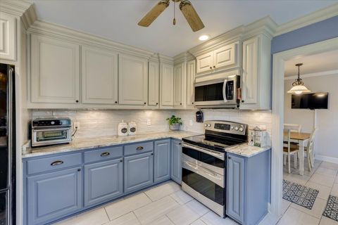 Tiny photo for 711 Augusta Street Ext Ext, McCormick, SC 29835 (MLS # 542569)