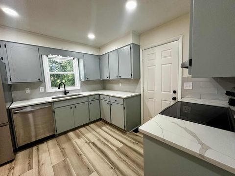 Tiny photo for 325 W Hugh Street, North Augusta, SC 29841 (MLS # 548673)