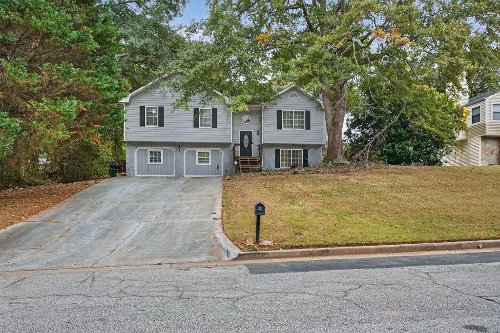 Photo for 5969 Bretton Woods Drive, Lithonia, GA 30058 (MLS # 548559)