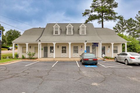 Photo of 3106 Wrightsboro Road, Augusta, GA 30909 (MLS # 544108)