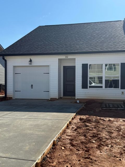 Photo of 352 Bordeaux Drive, Thomson, GA 30824 (MLS # 550033)