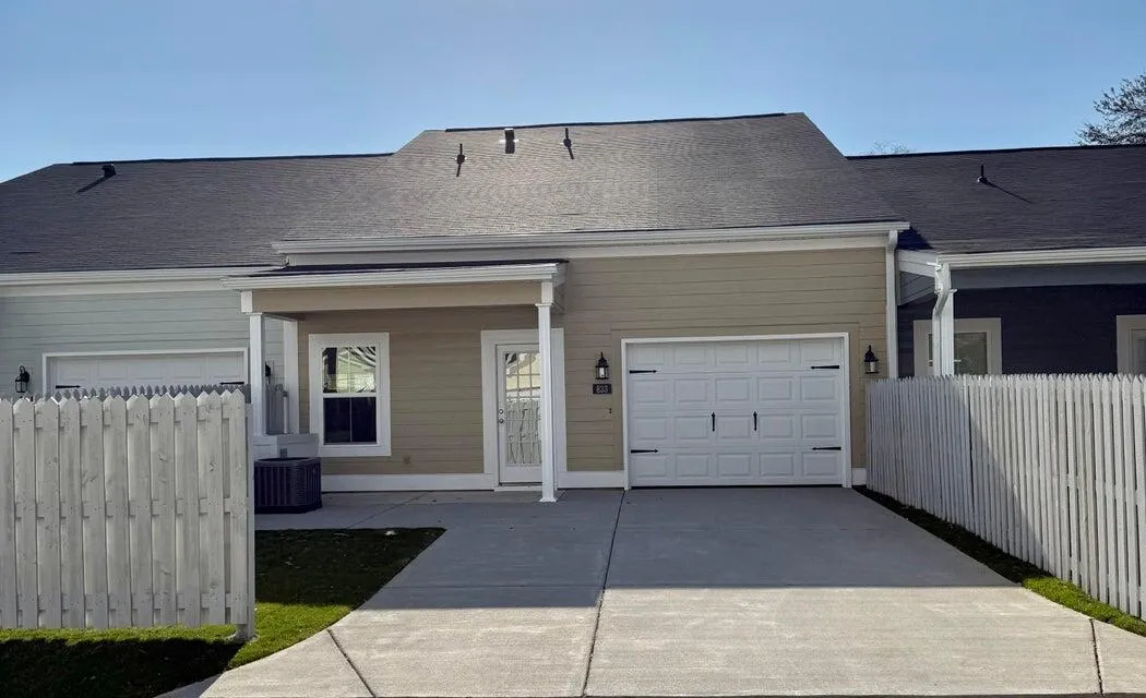 Aiken, South Carolina 29803, United States, 2 Bedrooms Bedrooms, ,2 BathroomsBathrooms,Residential,Active,138245