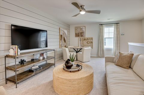 Tiny photo for 4219 Whitehouse Street, Harlem, GA 30814 (MLS # 547083)