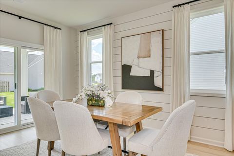 Tiny photo for 4219 Whitehouse Street, Harlem, GA 30814 (MLS # 547083)