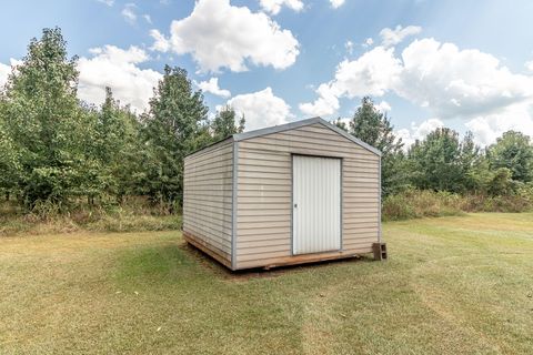 Tiny photo for 229 Seven Oaks Drive, Washington, GA 30673 (MLS # 547534)