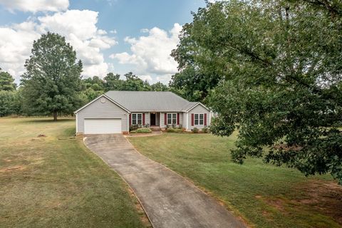 Tiny photo for 229 Seven Oaks Drive, Washington, GA 30673 (MLS # 547534)