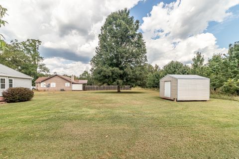 Tiny photo for 229 Seven Oaks Drive, Washington, GA 30673 (MLS # 547534)