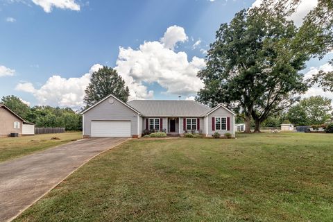 Tiny photo for 229 Seven Oaks Drive, Washington, GA 30673 (MLS # 547534)