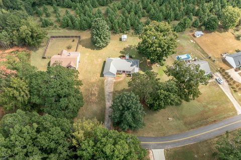 Tiny photo for 229 Seven Oaks Drive, Washington, GA 30673 (MLS # 547534)
