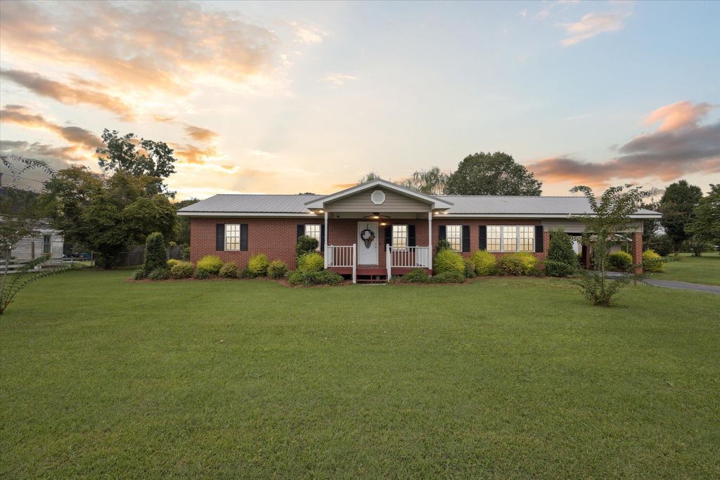 Photo for 2195 Montgomery Street, Kite, GA 31049 (MLS # 545720)