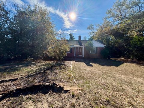 Photo of 2214 Kimberly Drive, Augusta, GA 30904 (MLS # 550056)