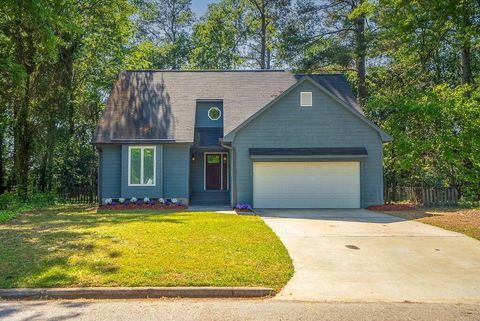 Photo of 124 DRIFTWOOD Circle, Aiken, SC 29801 (MLS # 540907) Photo of 124 DRIFTWOOD Circle, Aiken, SC 29801 (MLS # 540907)