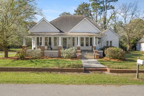 Photo of 814 Screven Street, Sardis, GA 30456 (MLS # 553557)