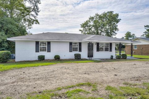 Photo of 3324 Westcliffe Court, Augusta, GA 30907 (MLS # 549207)